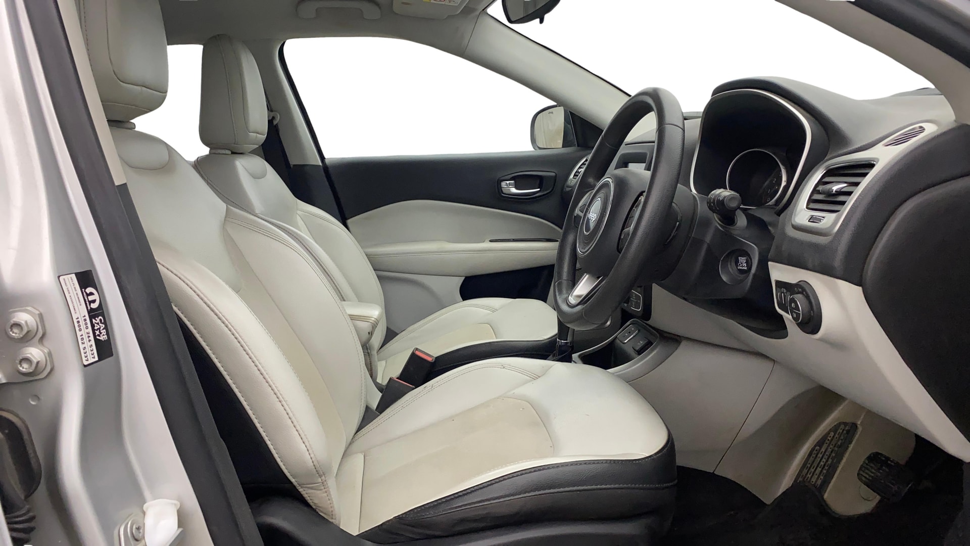 View 2020 Jeep Compass Longitude Plus Petrol Image 18 Used 2020 Jeep Compass Longitude Plus Petrol Image 18