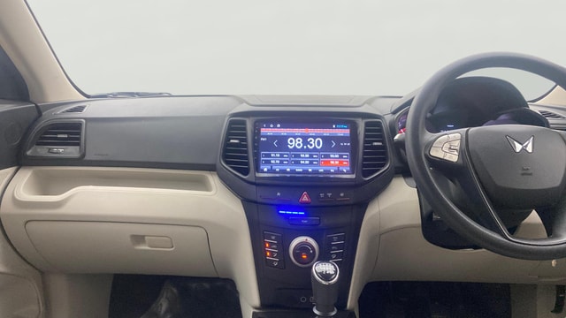 View Mahindra XUV300 Image 31 Used Mahindra XUV300 Image 31