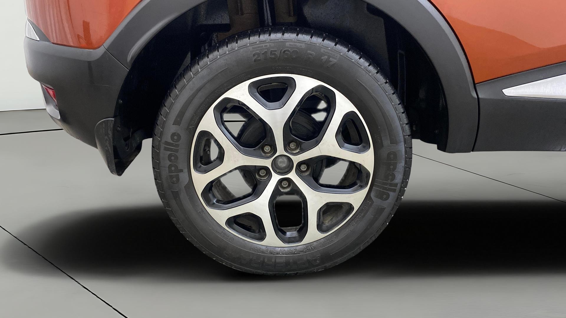 View 2020 Renault Captur Platine Petrol Dual Tone Image 24 Used 2020 Renault Captur Platine Petrol Dual Tone Image 24
