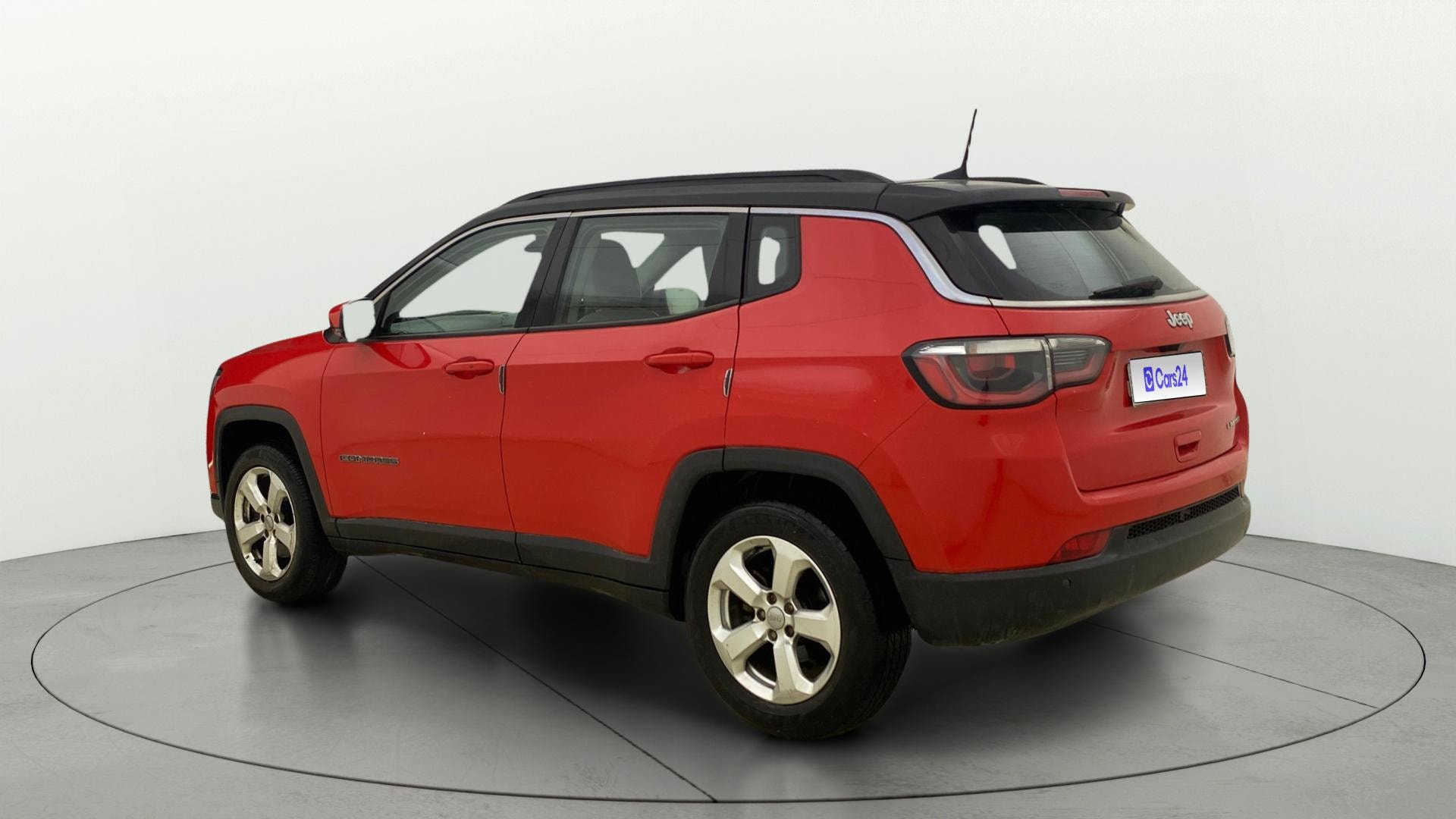 View 2017 Jeep Compass Limited 1.4 Multi AIR Petrol DDCT AT BS IV Image 2 Used 2017 Jeep Compass Limited 1.4 Multi AIR Petrol DDCT AT BS IV Image 2