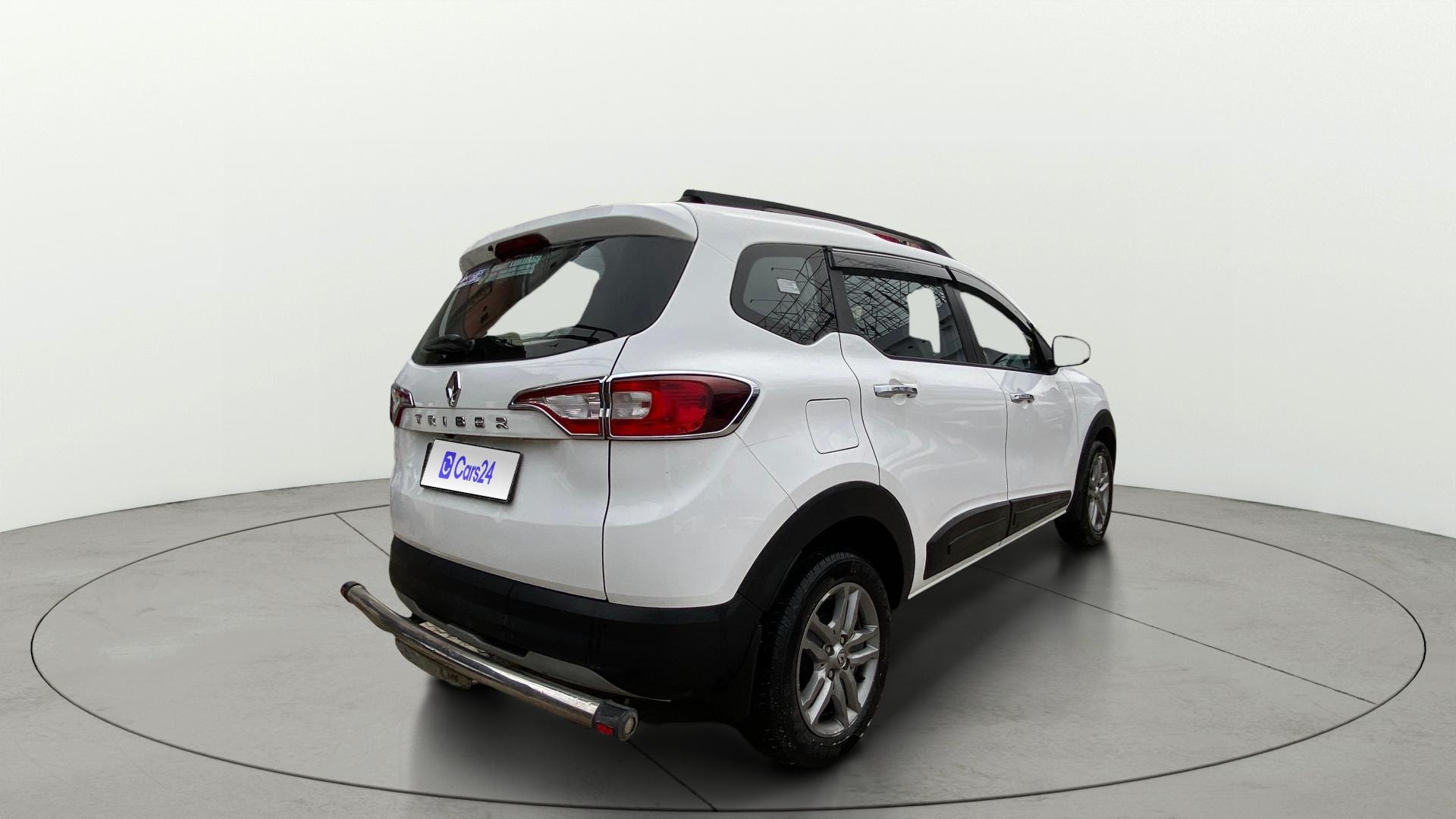View 2024 Renault Triber RXZ Image 46 Used 2024 Renault Triber RXZ Image 46