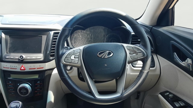 View Mahindra XUV300 Image 13 Used Mahindra XUV300 Image 13