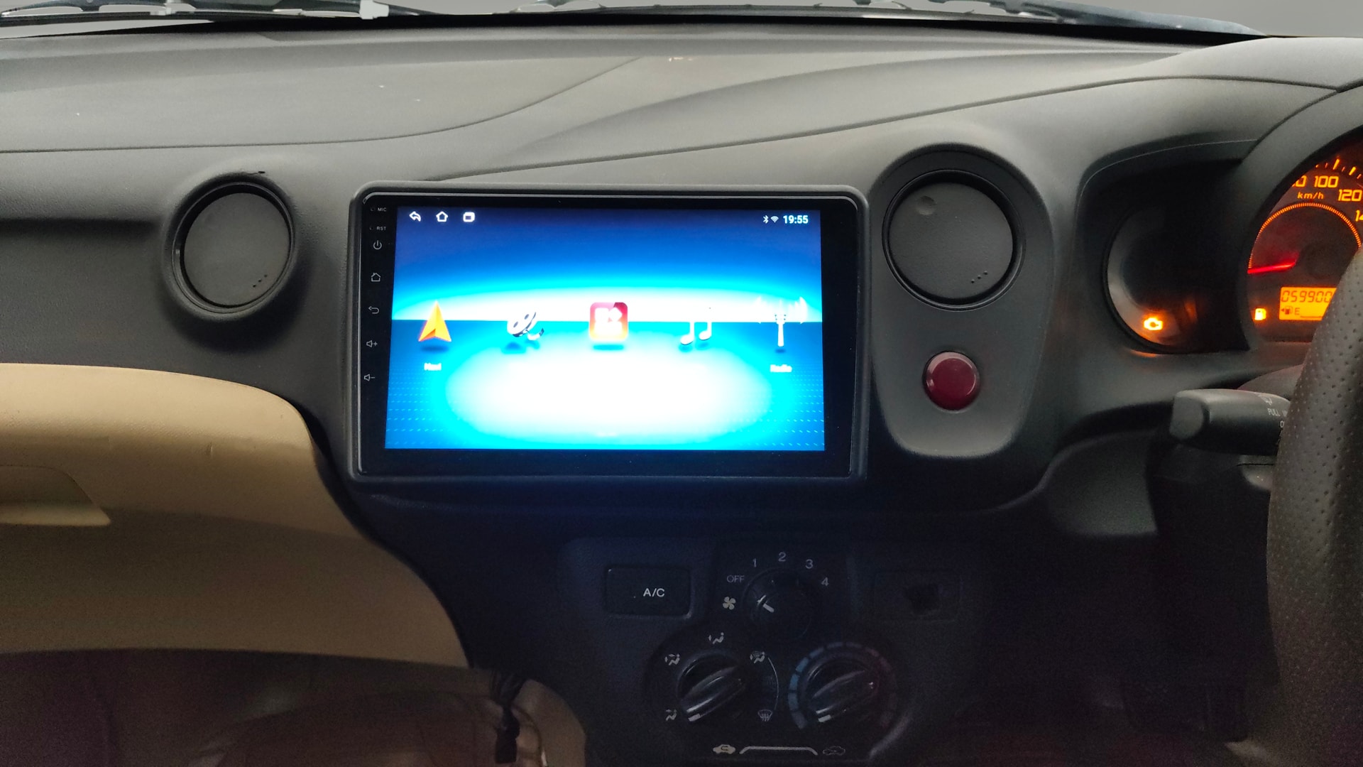 View 2015 Honda Brio E MT Petrol Image 17 Used 2015 Honda Brio E MT Petrol Image 17