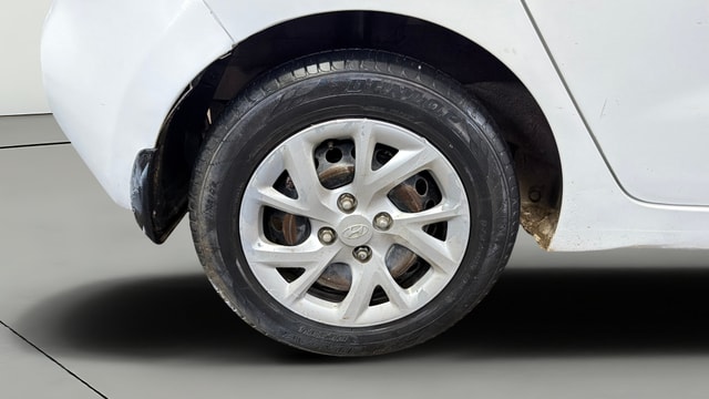 View Hyundai Grand i10 Image 24 Used Hyundai Grand i10 Image 24