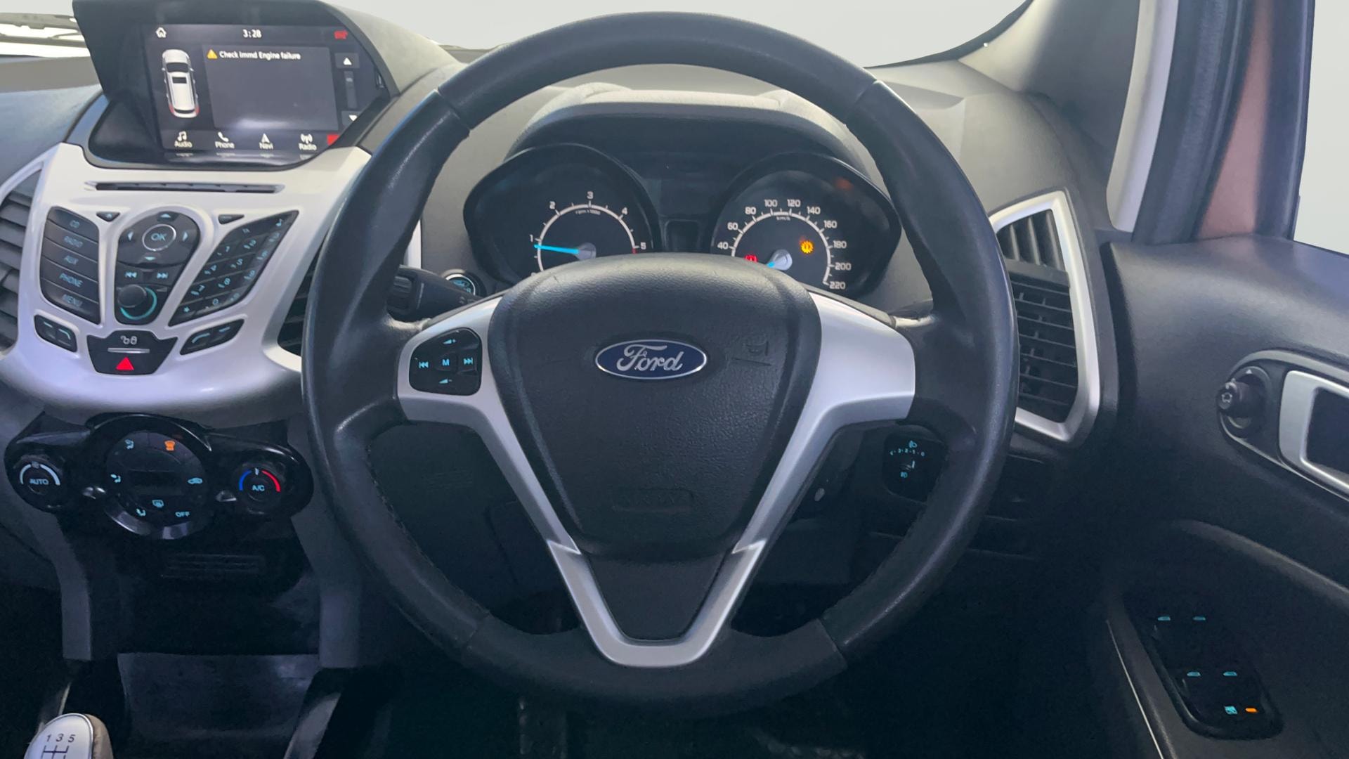View 2017 Ford EcoSport 1.5 TDCi Diesel Ambiente BS IV Image 12 Used 2017 Ford EcoSport 1.5 TDCi Diesel Ambiente BS IV Image 12
