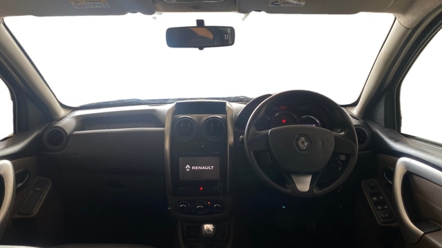 View Renault Duster Image 15 Used Renault Duster Image 15