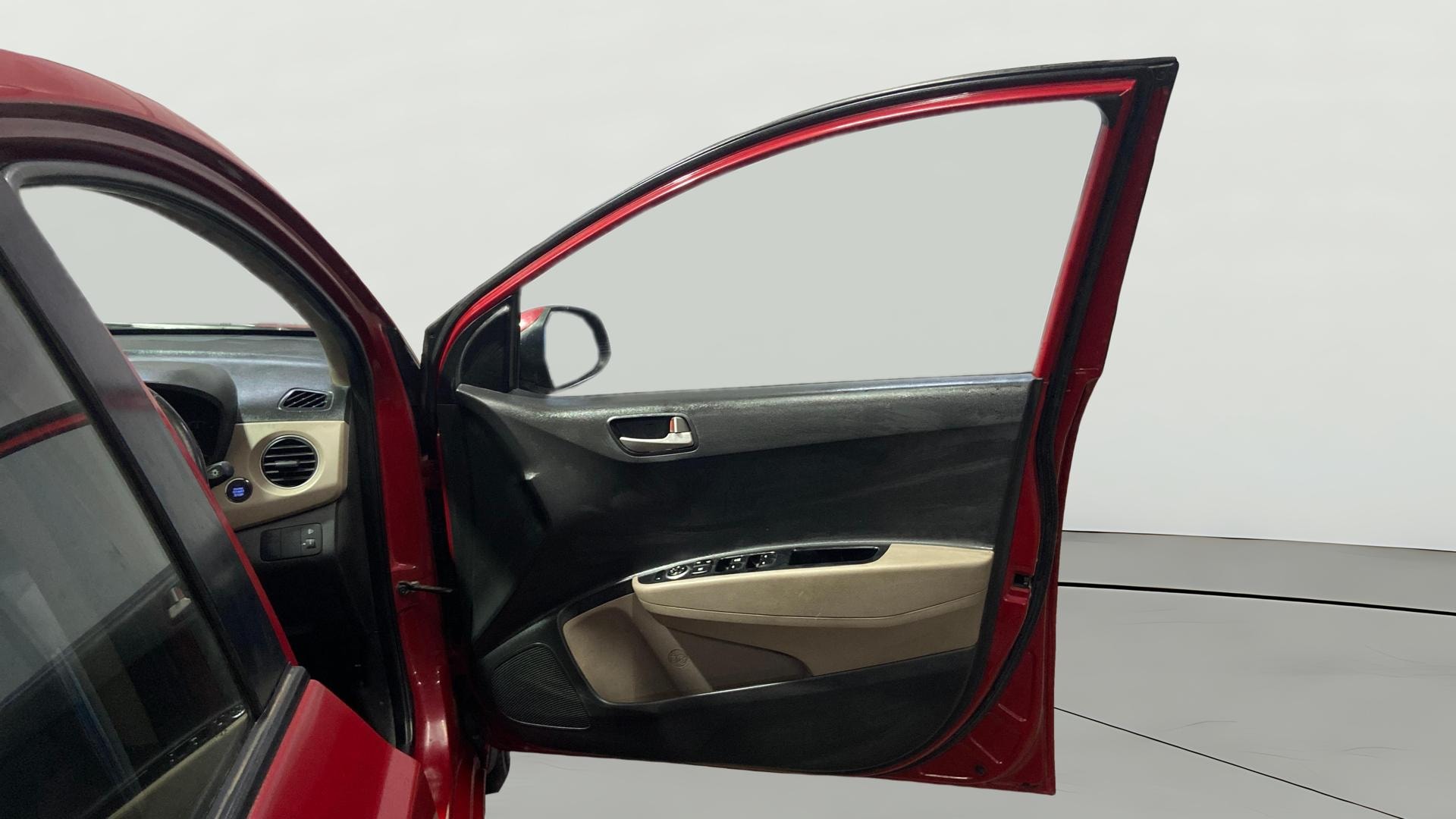 View 2014 Hyundai Xcent S AT (O) Petrol Image 45 Used 2014 Hyundai Xcent S AT (O) Petrol Image 45
