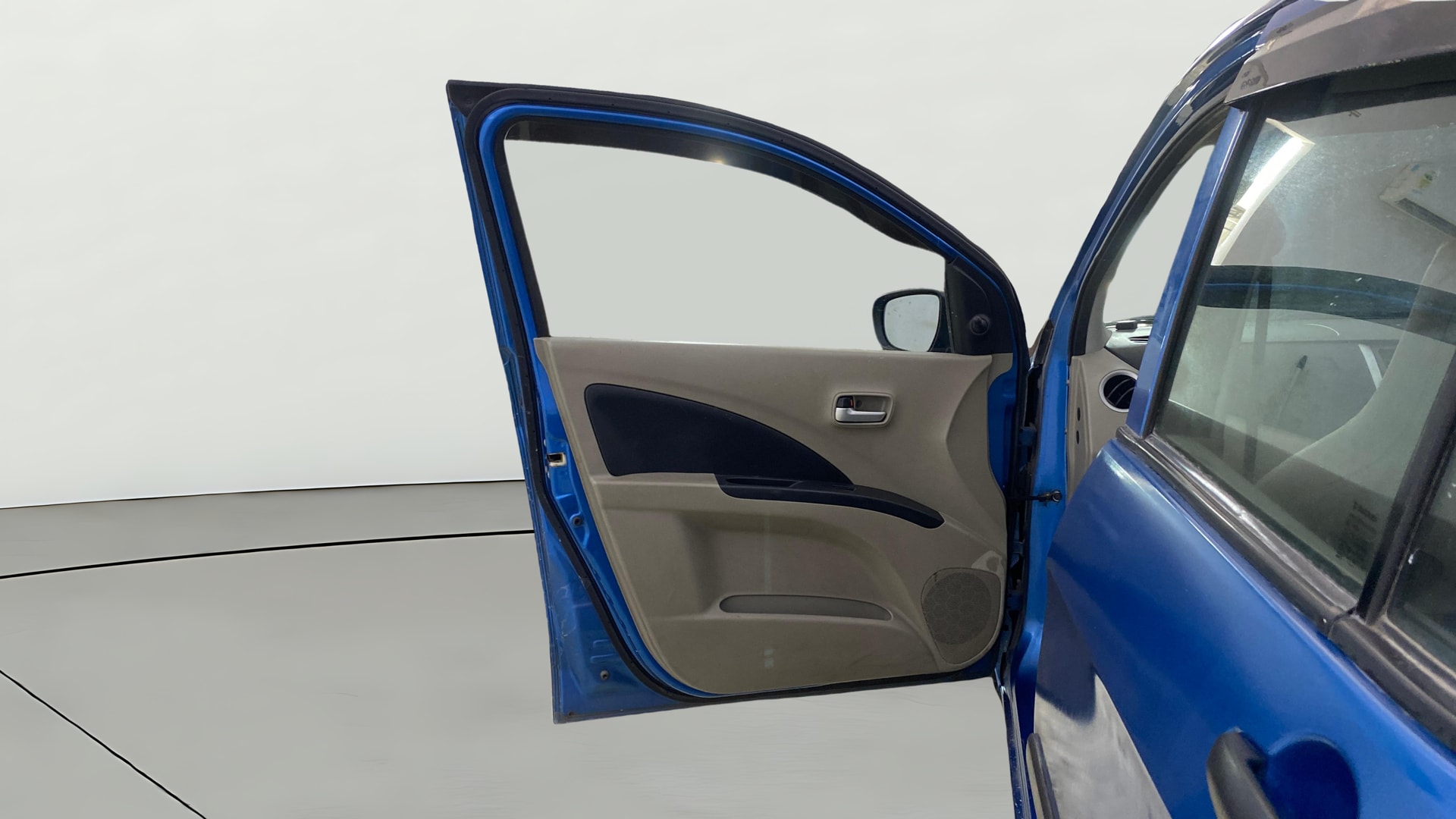 View 2016 Maruti Suzuki 1000 Base Variant Image 31 Used 2016 Maruti Suzuki 1000 Base Variant Image 31