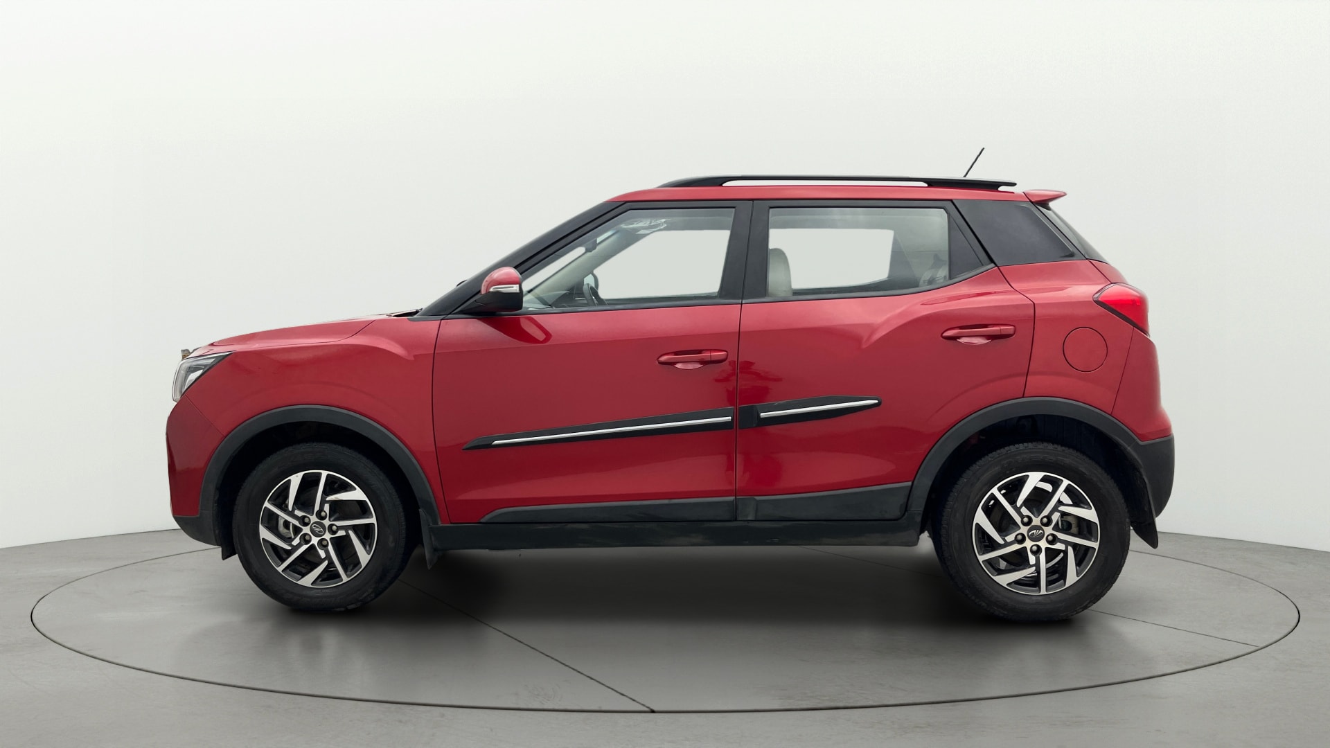 Used 2022 Mahindra XUV300 Used 2022 Mahindra XUV300