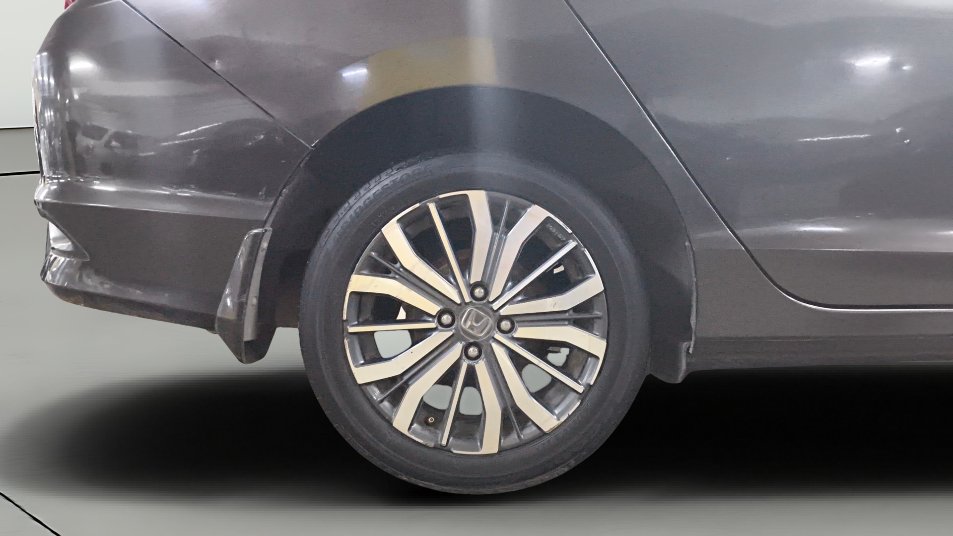 View 2019 Honda City ZX MT Diesel Anniversary Edition Image 25 Used 2019 Honda City ZX MT Diesel Anniversary Edition Image 25
