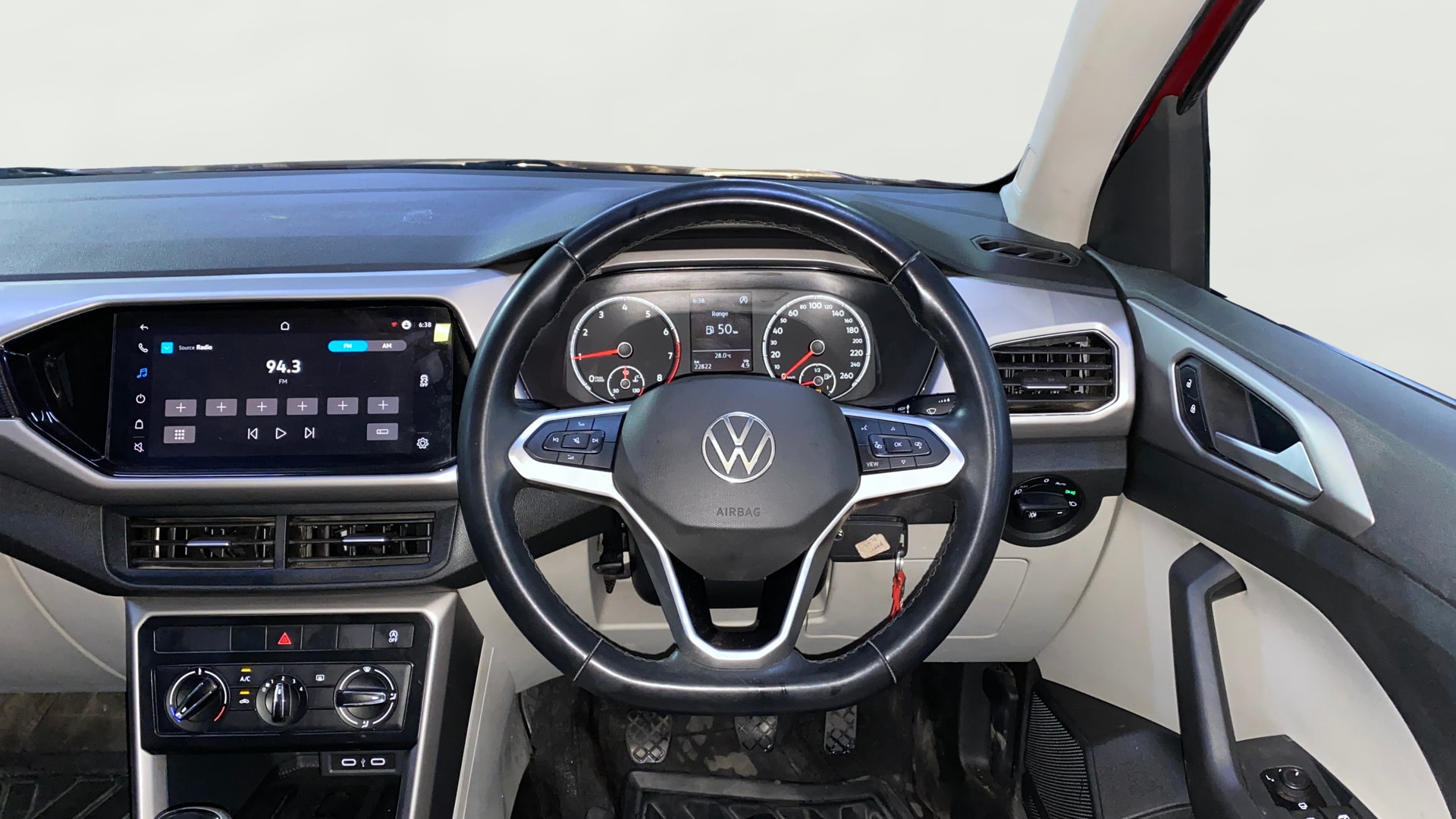 View 2023 Volkswagen Taigun 1.0 TSI Highline MT Image 20 Used 2023 Volkswagen Taigun 1.0 TSI Highline MT Image 20