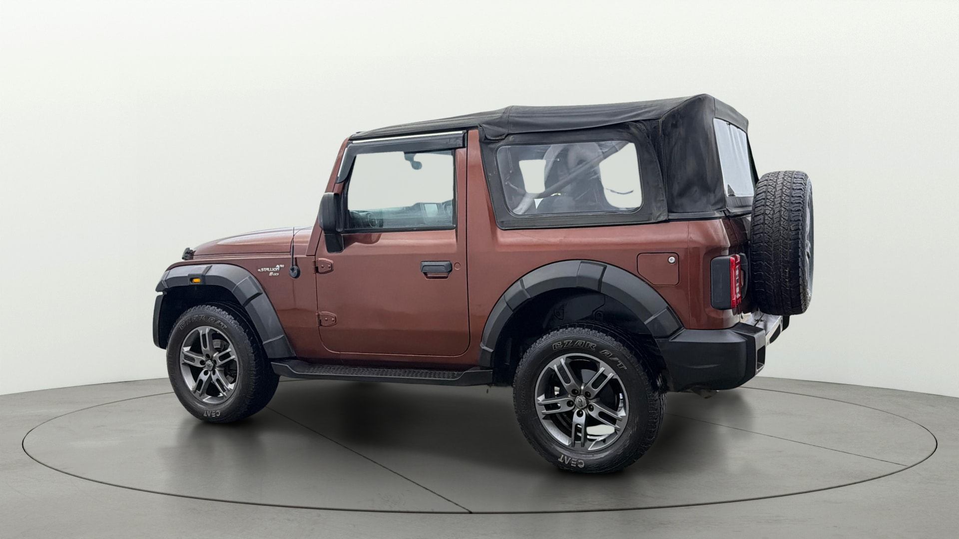 View 2021 Mahindra Thar AX Standard Manual Soft Top 6 Seater Image 2 Used 2021 Mahindra Thar AX Standard Manual Soft Top 6 Seater Image 2