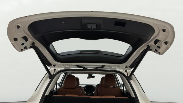 View MG Hector Plus Image 32 Used MG Hector Plus Image 32