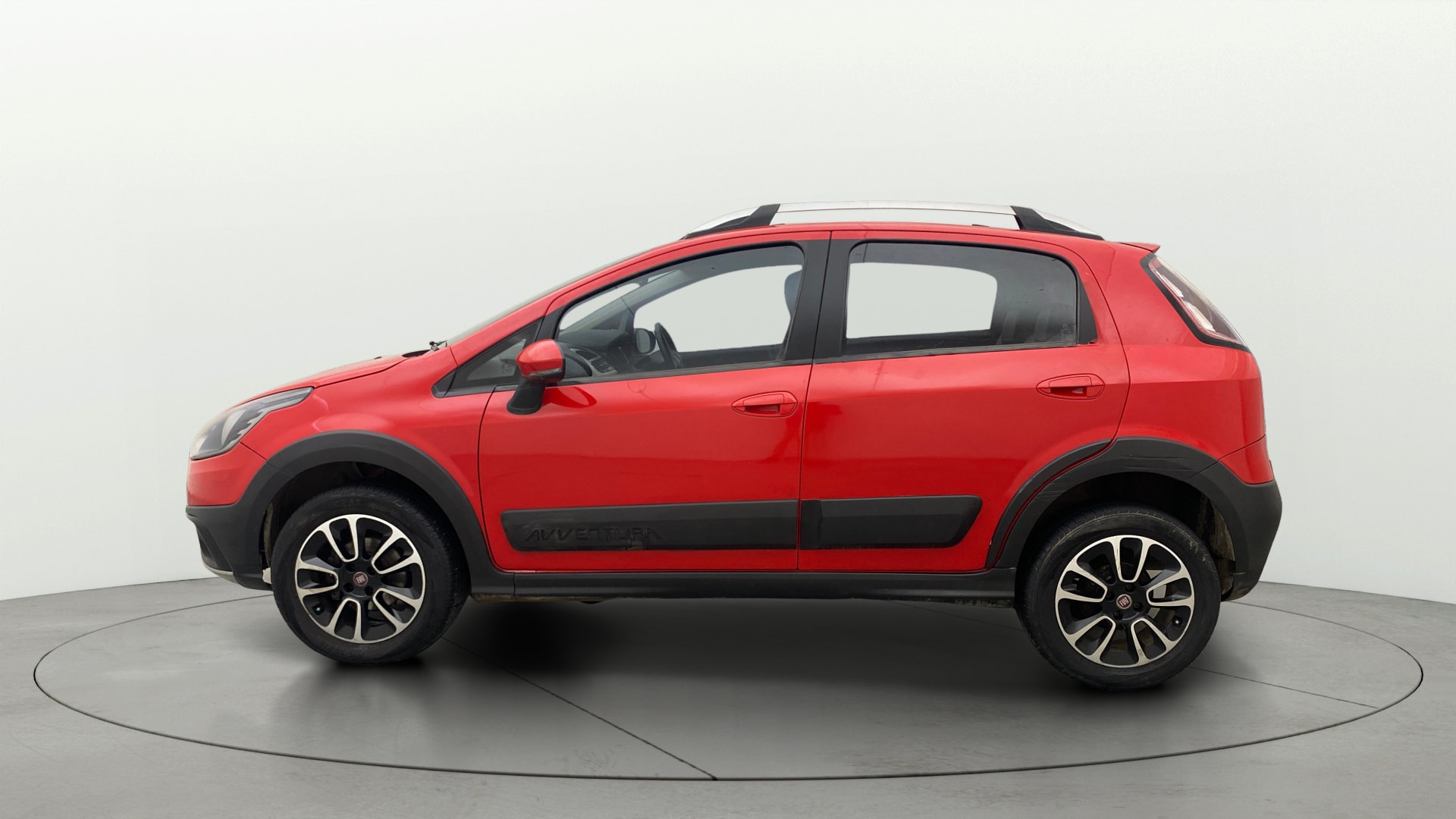 View 2019 Fiat Urban Cross 1.3L Multijet Emotion Diesel Image 5 Used 2019 Fiat Urban Cross 1.3L Multijet Emotion Diesel Image 5