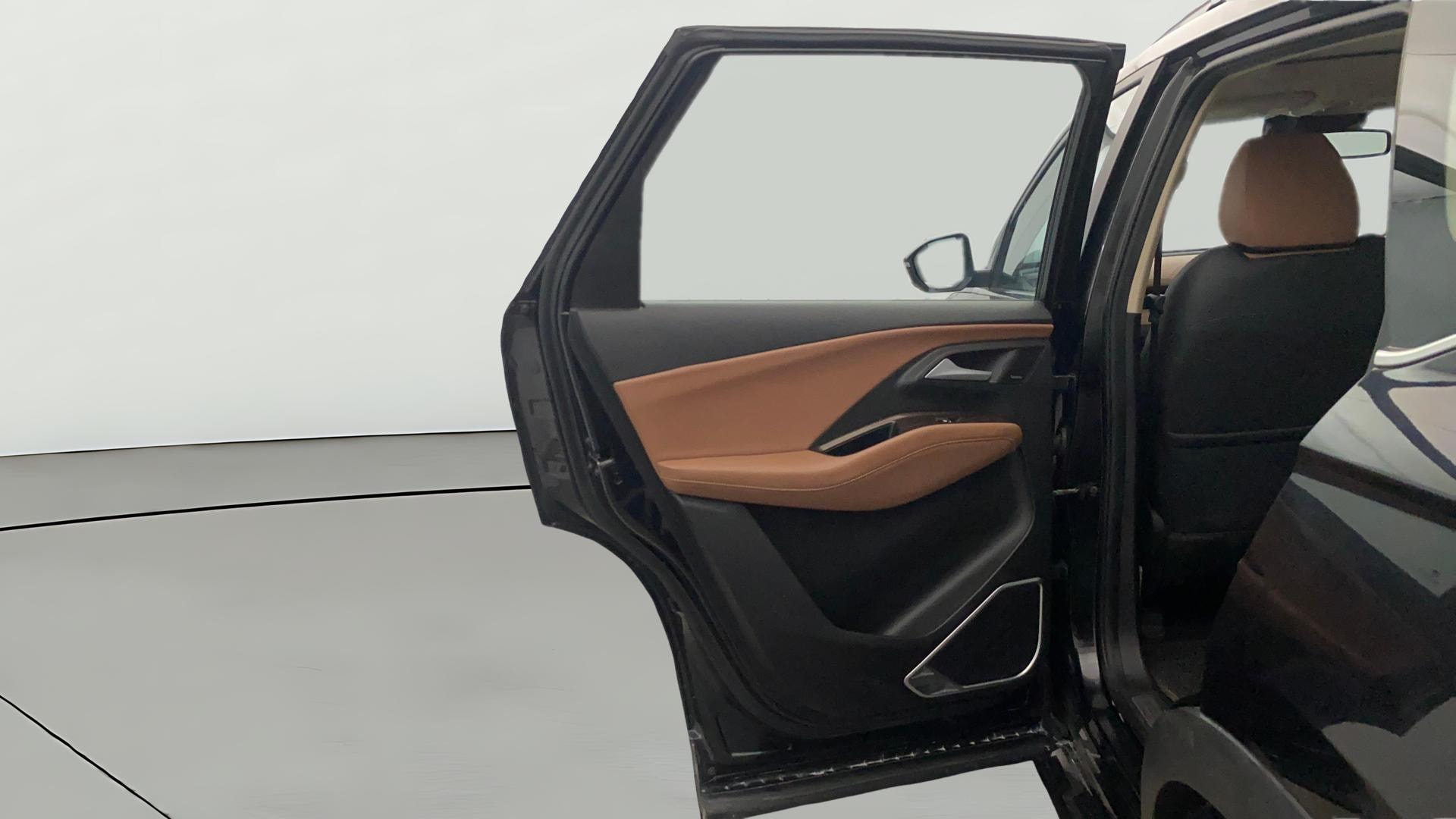 View 2023 MG Hector Plus Savvy Pro 7 Seater CVT Petrol Image 16 Used 2023 MG Hector Plus Savvy Pro 7 Seater CVT Petrol Image 16