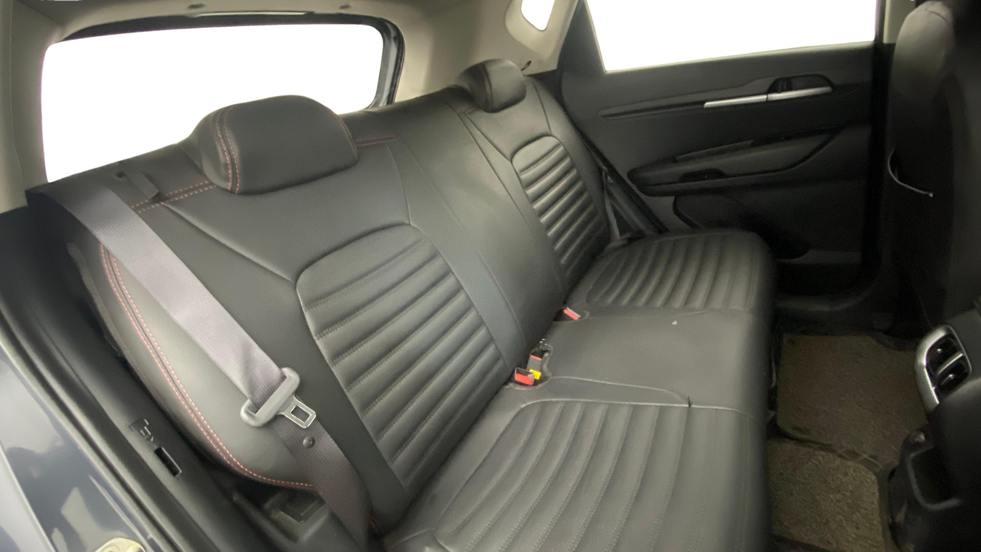 View 2022 Kia Sonet HTK Plus iMT Petrol Image 30 Used 2022 Kia Sonet HTK Plus iMT Petrol Image 30