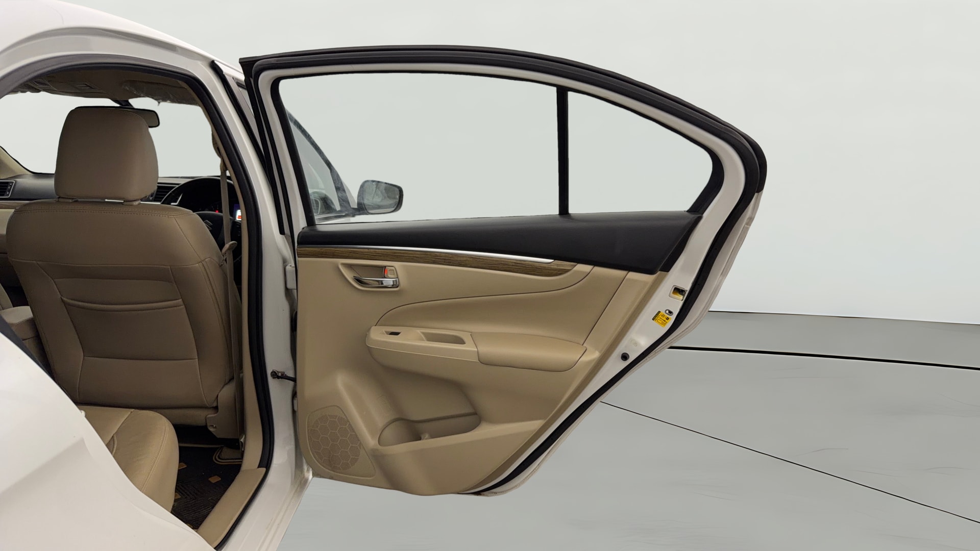 View 2018 Maruti Suzuki 1000 Base Variant Image 8 Used 2018 Maruti Suzuki 1000 Base Variant Image 8