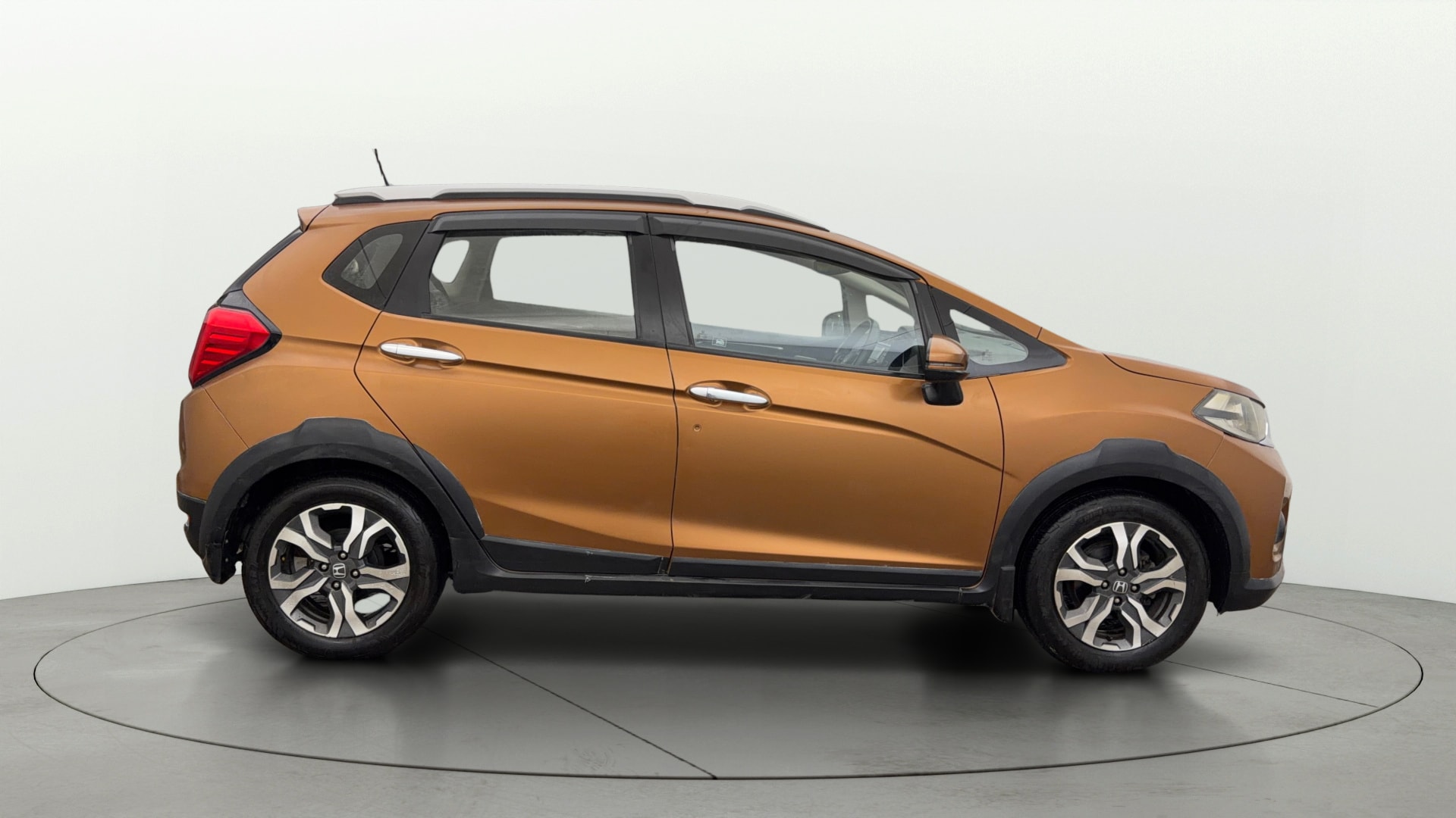 View 2017 Honda WR-V S MT Diesel Edge Edition Image 8 Used 2017 Honda WR-V S MT Diesel Edge Edition Image 8