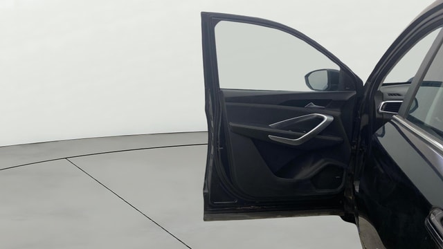 View MG Hector Image 31 Used MG Hector Image 31