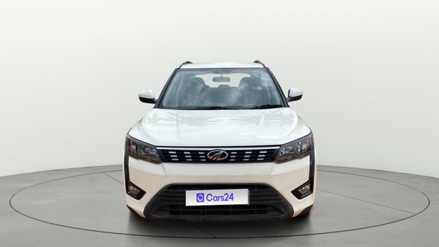 View Mahindra XUV300 Image 1 Used Mahindra XUV300 Image 1