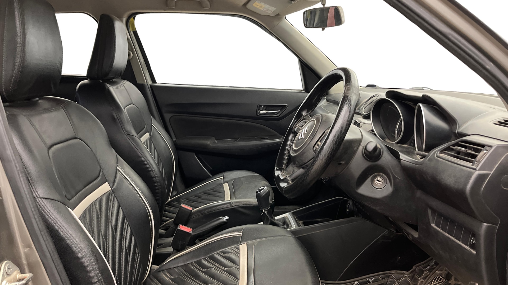 View 2018 Maruti Suzuki 1000 Base Variant Image 26 Used 2018 Maruti Suzuki 1000 Base Variant Image 26