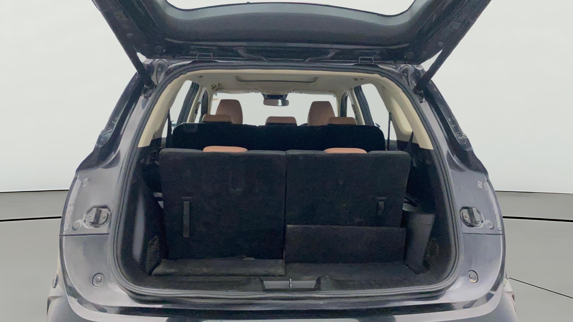 View 2023 MG Hector Plus Savvy Pro 7 Seater CVT Petrol Image 43 Used 2023 MG Hector Plus Savvy Pro 7 Seater CVT Petrol Image 43
