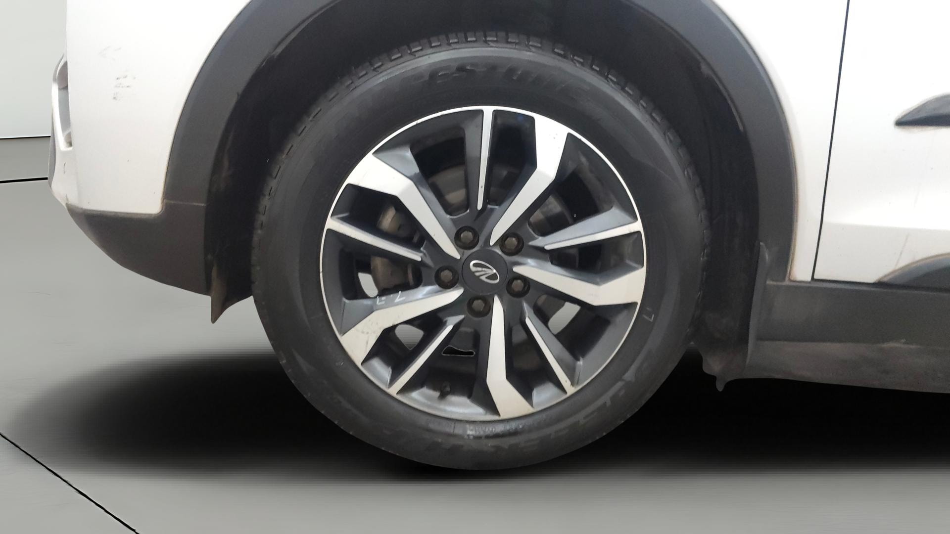 View 2020 Mahindra XUV300 W4 Petrol BS IV Image 36 Used 2020 Mahindra XUV300 W4 Petrol BS IV Image 36