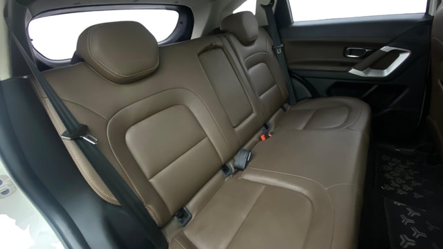 View Tata Harrier Image 30 Used Tata Harrier Image 30