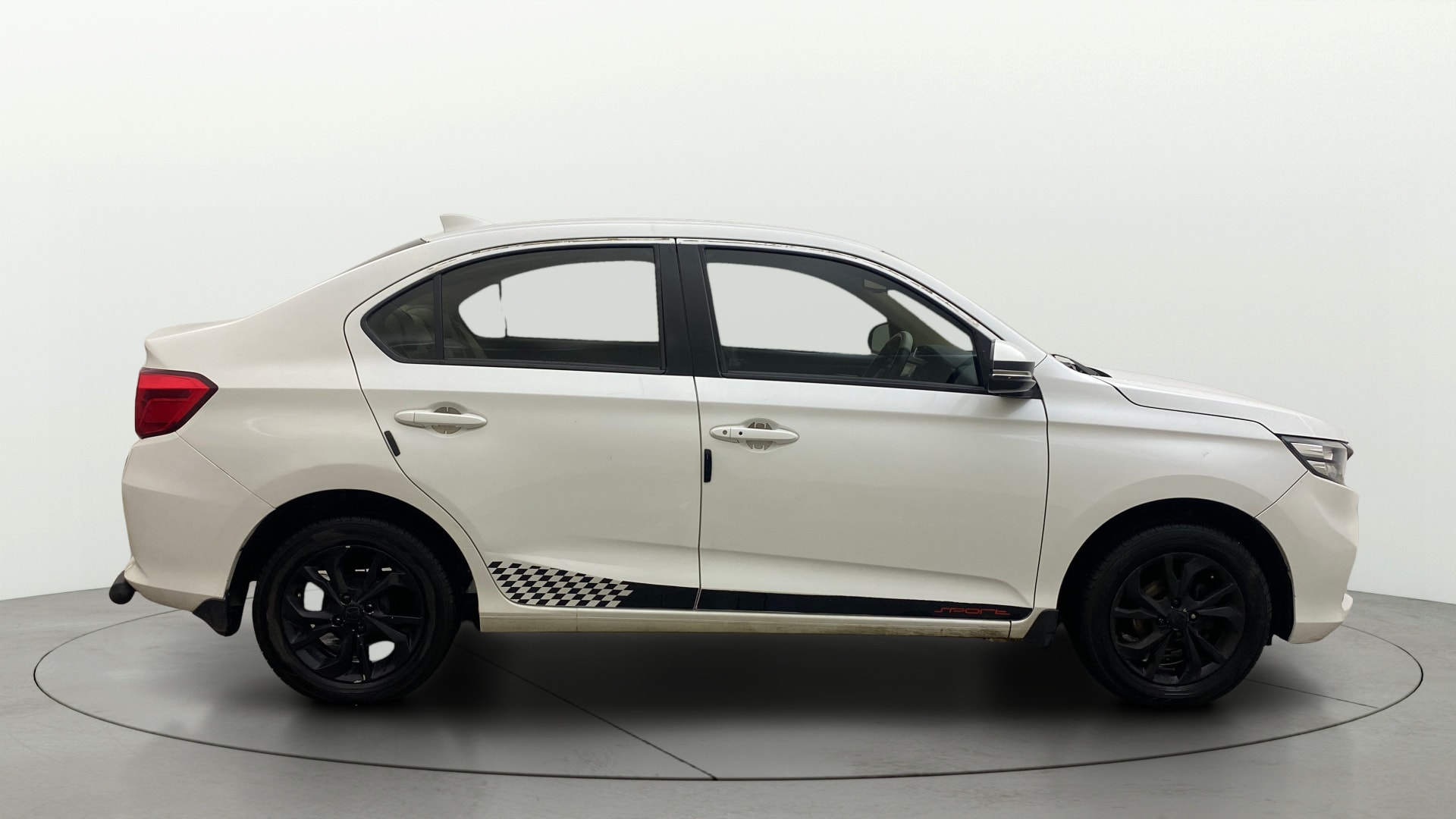 View 2018 Honda Amaze E MT Petrol BS IV Image 8 Used 2018 Honda Amaze E MT Petrol BS IV Image 8