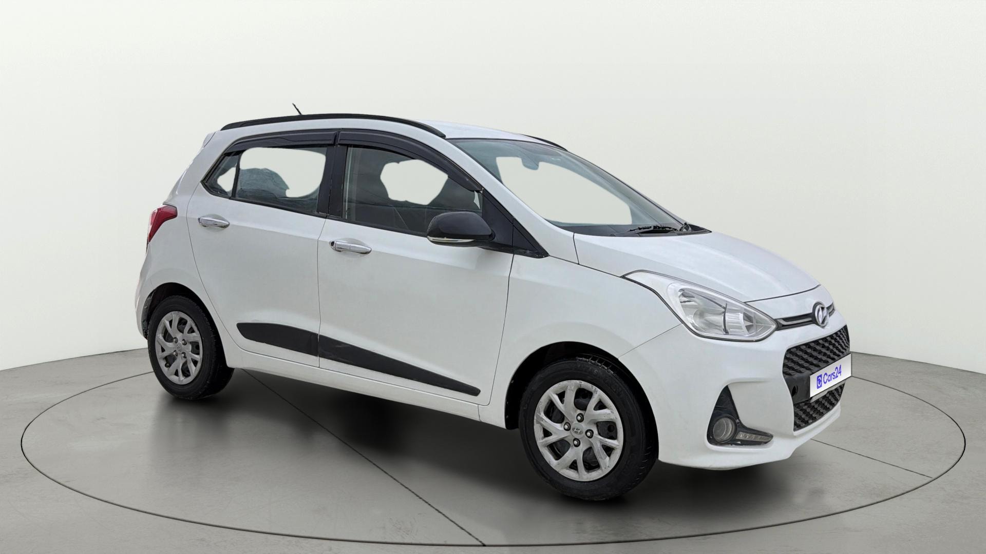 View 2017 Hyundai Grand i10 1.2 Sportz(O) Petrol Image 36 Used 2017 Hyundai Grand i10 1.2 Sportz(O) Petrol Image 36