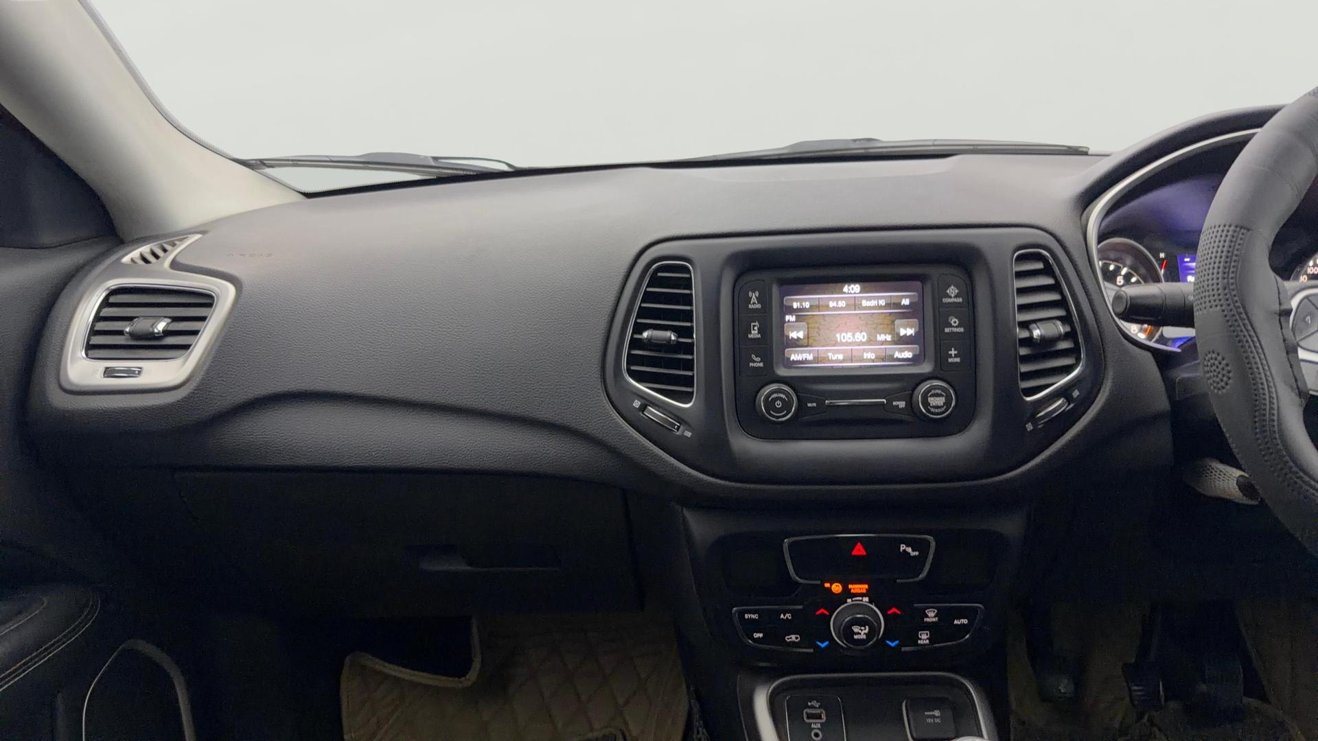 View 2019 Jeep Compass Sport Plus Petrol BS IV Image 17 Used 2019 Jeep Compass Sport Plus Petrol BS IV Image 17