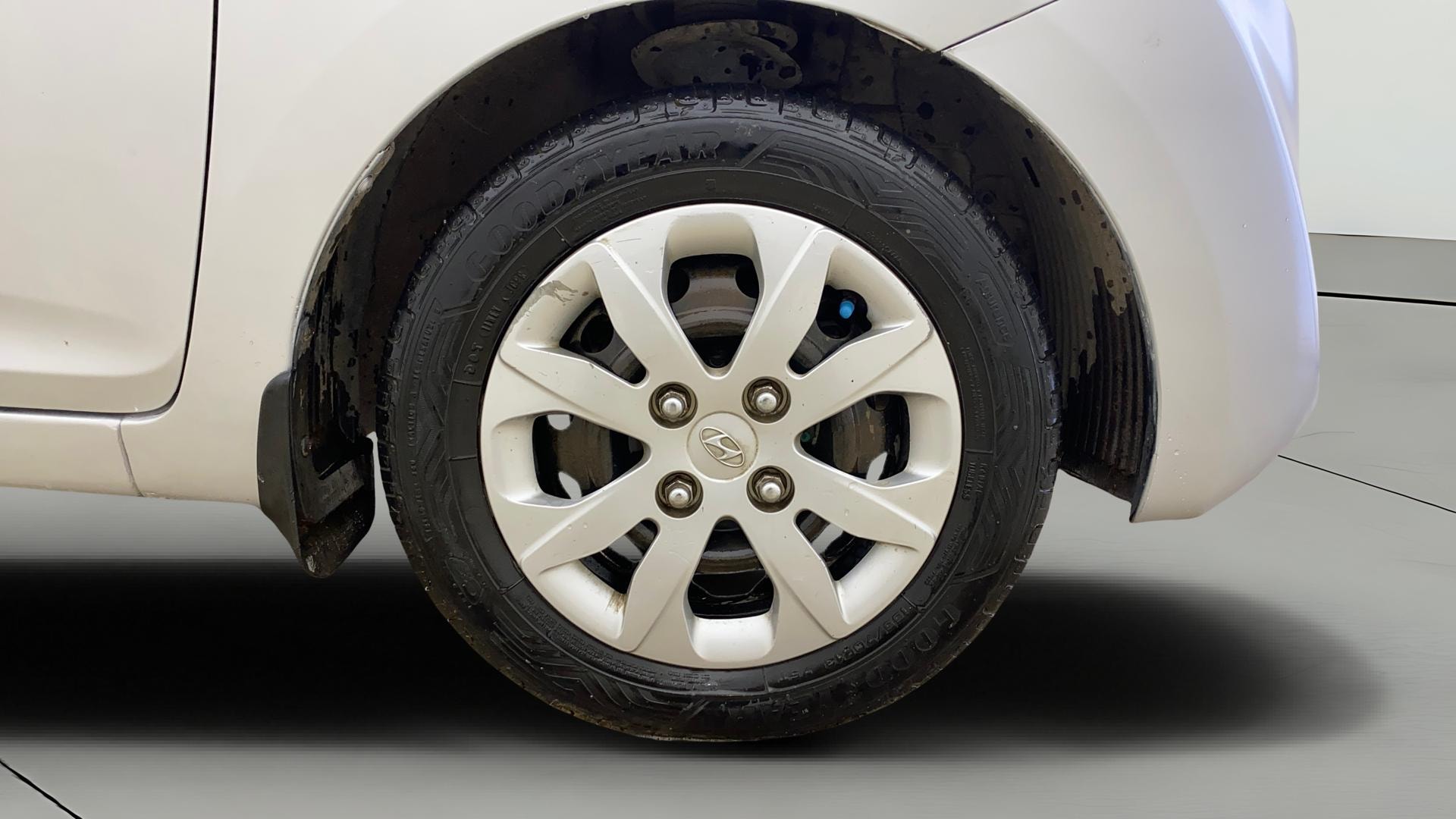 View 2015 Hyundai EON Magna Plus Image 40 Used 2015 Hyundai EON Magna Plus Image 40
