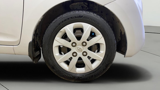 View Hyundai EON Image 40 Used Hyundai EON Image 40