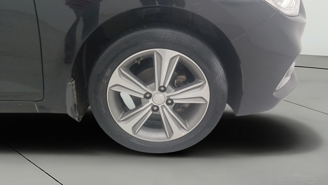 View Hyundai Verna Image 41 Used Hyundai Verna Image 41