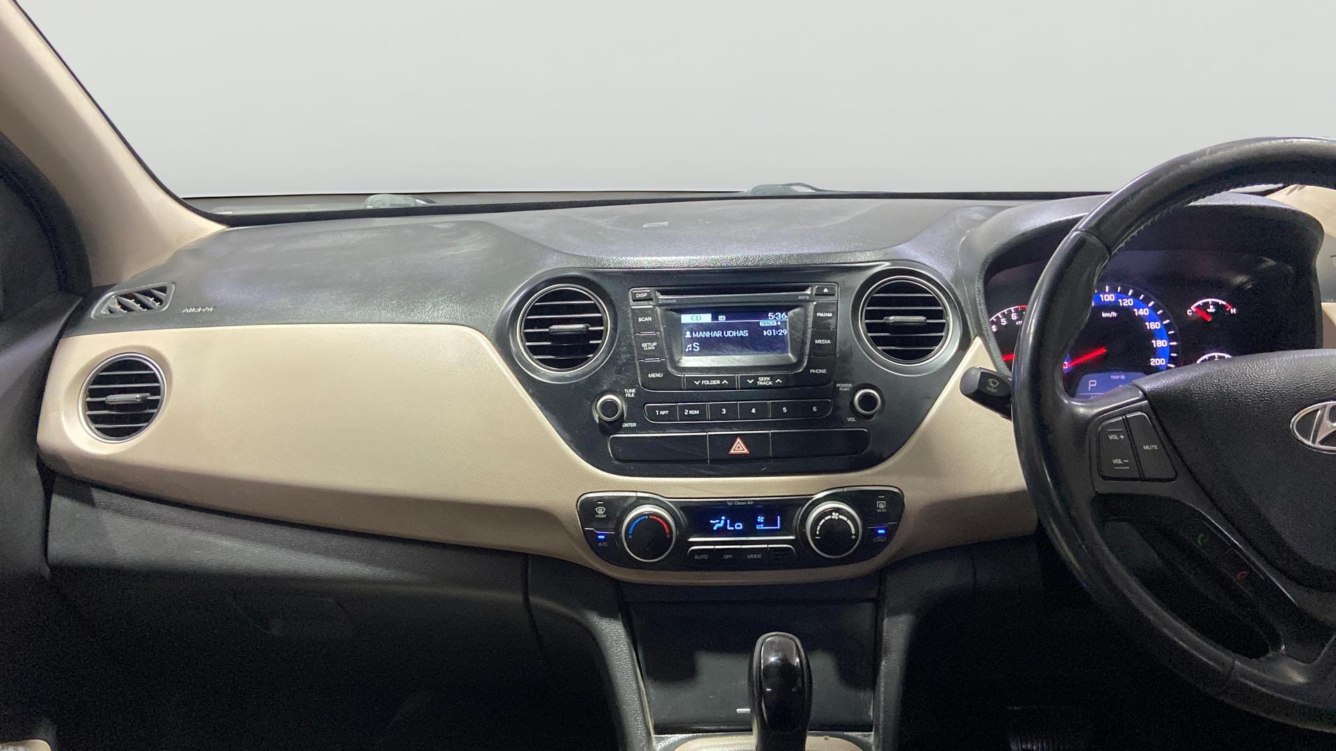 View 2014 Hyundai Xcent S AT (O) Petrol Image 17 Used 2014 Hyundai Xcent S AT (O) Petrol Image 17