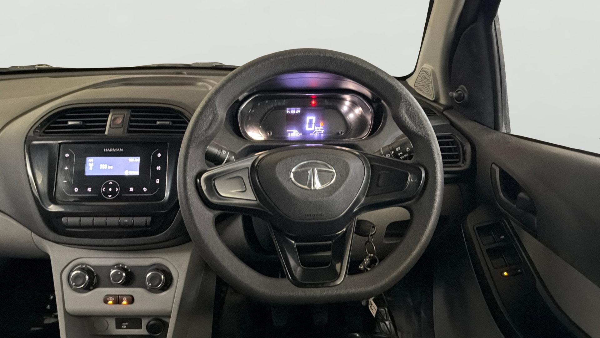 Used 2023 Tata Tiago Used 2023 Tata Tiago