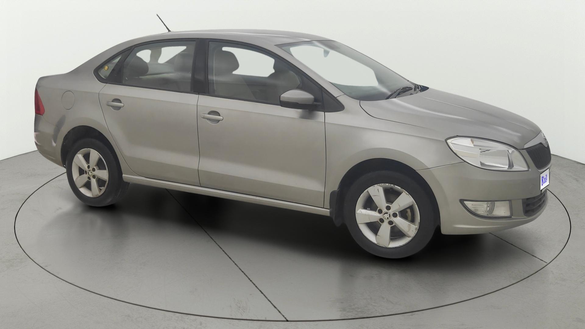 View 2016 Skoda Rapid 1.6 MPI Ambition Petrol BS IV Image 36 Used 2016 Skoda Rapid 1.6 MPI Ambition Petrol BS IV Image 36
