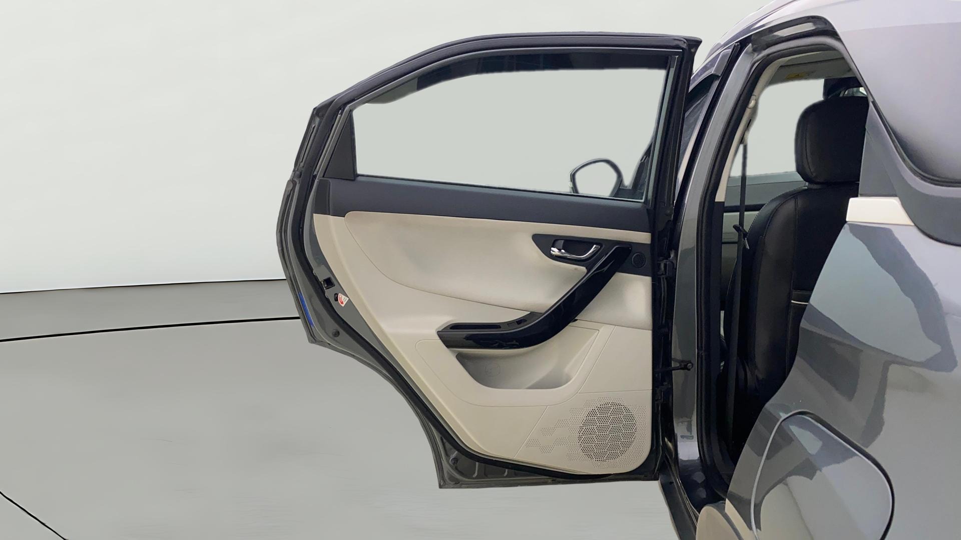 View 2023 Tata Nexon Revotron XE Image 23 Used 2023 Tata Nexon Revotron XE Image 23