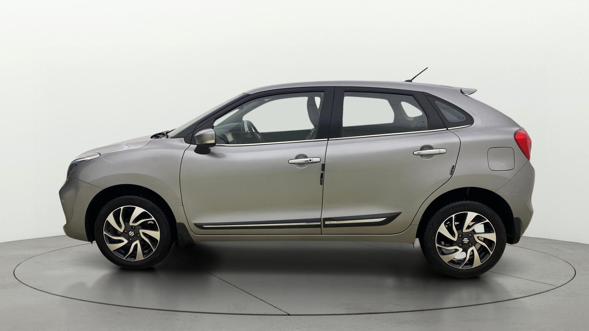 View 2020 Maruti Suzuki 1000 Base Variant Image 26 Used 2020 Maruti Suzuki 1000 Base Variant Image 26