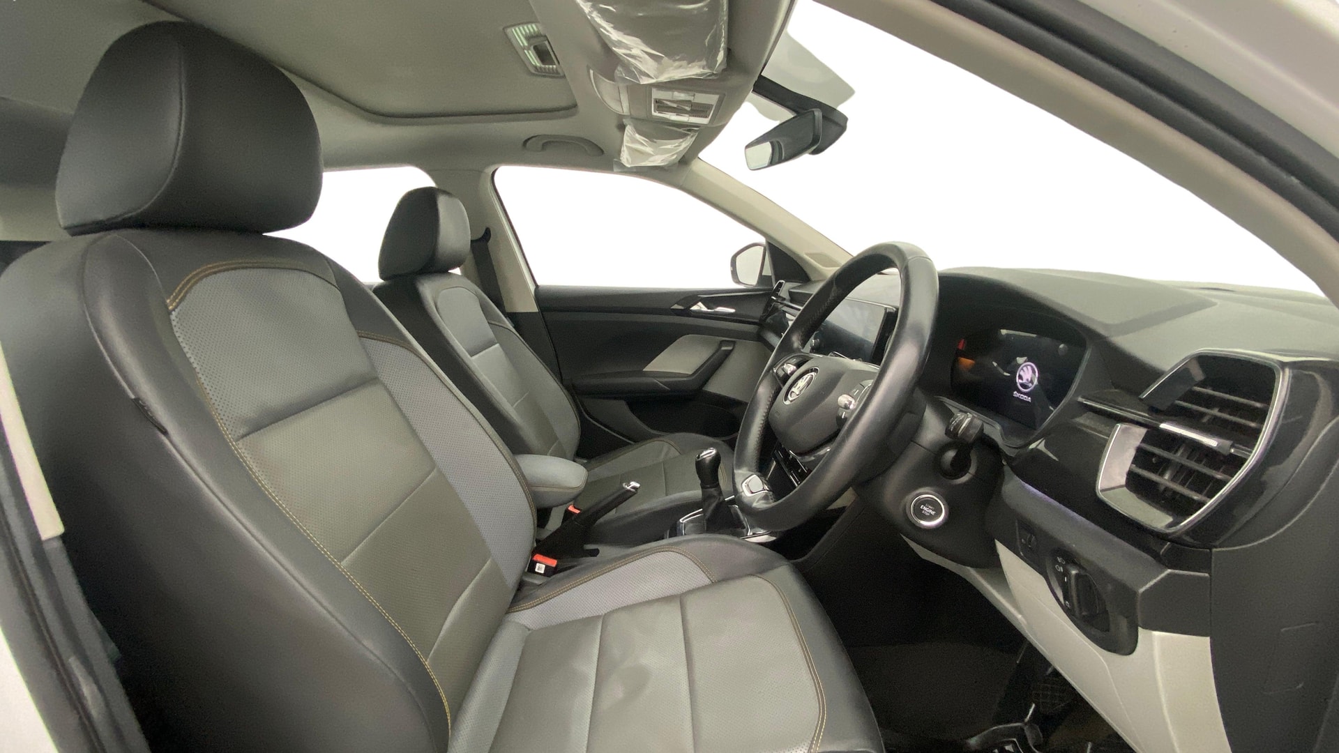 View 2023 Skoda Kushaq Style 1.0 TSI MT Image 27 Used 2023 Skoda Kushaq Style 1.0 TSI MT Image 27