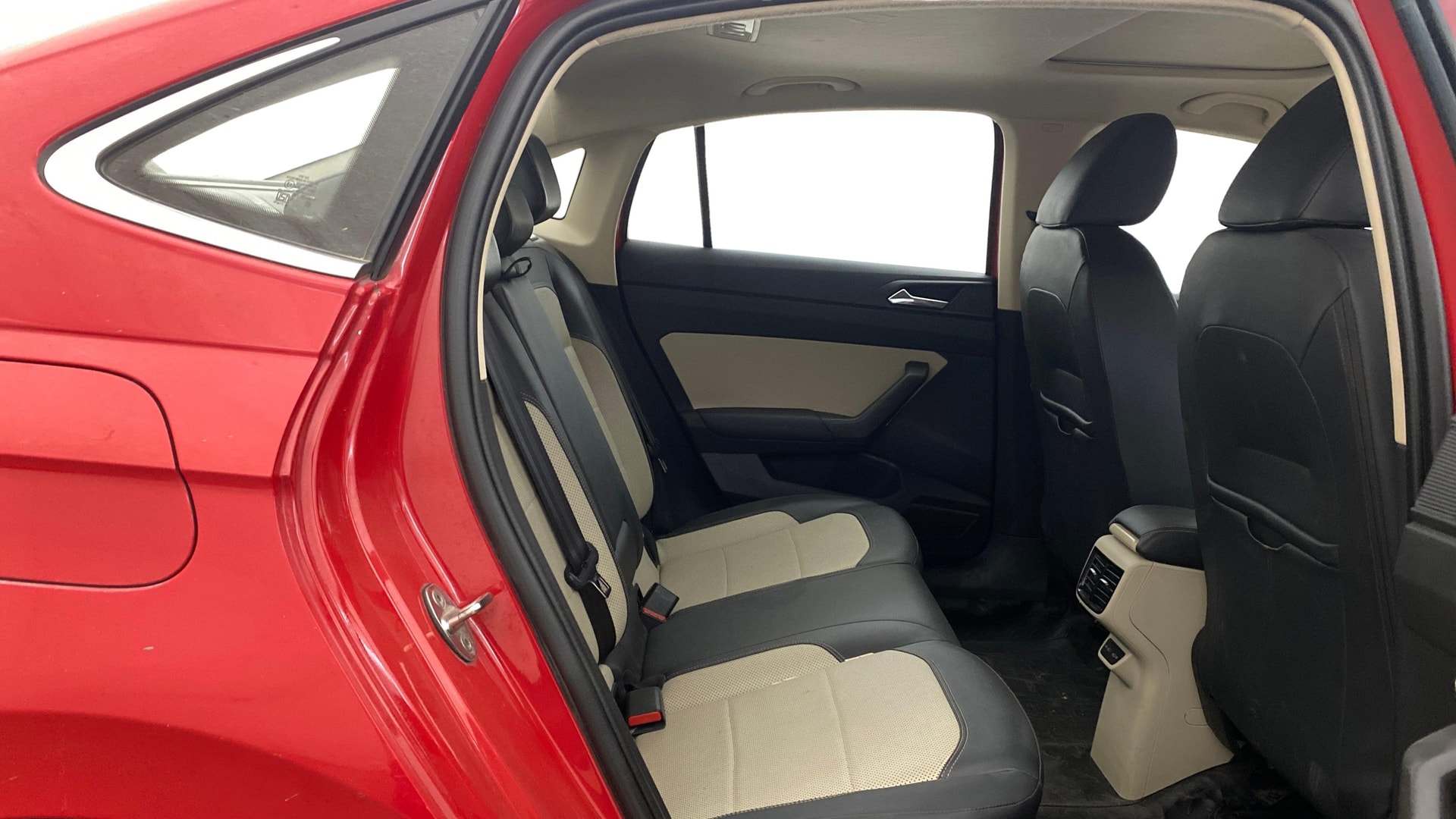 View 2022 Skoda Slavia Style 1.5 TSI DSG Image 30 Used 2022 Skoda Slavia Style 1.5 TSI DSG Image 30