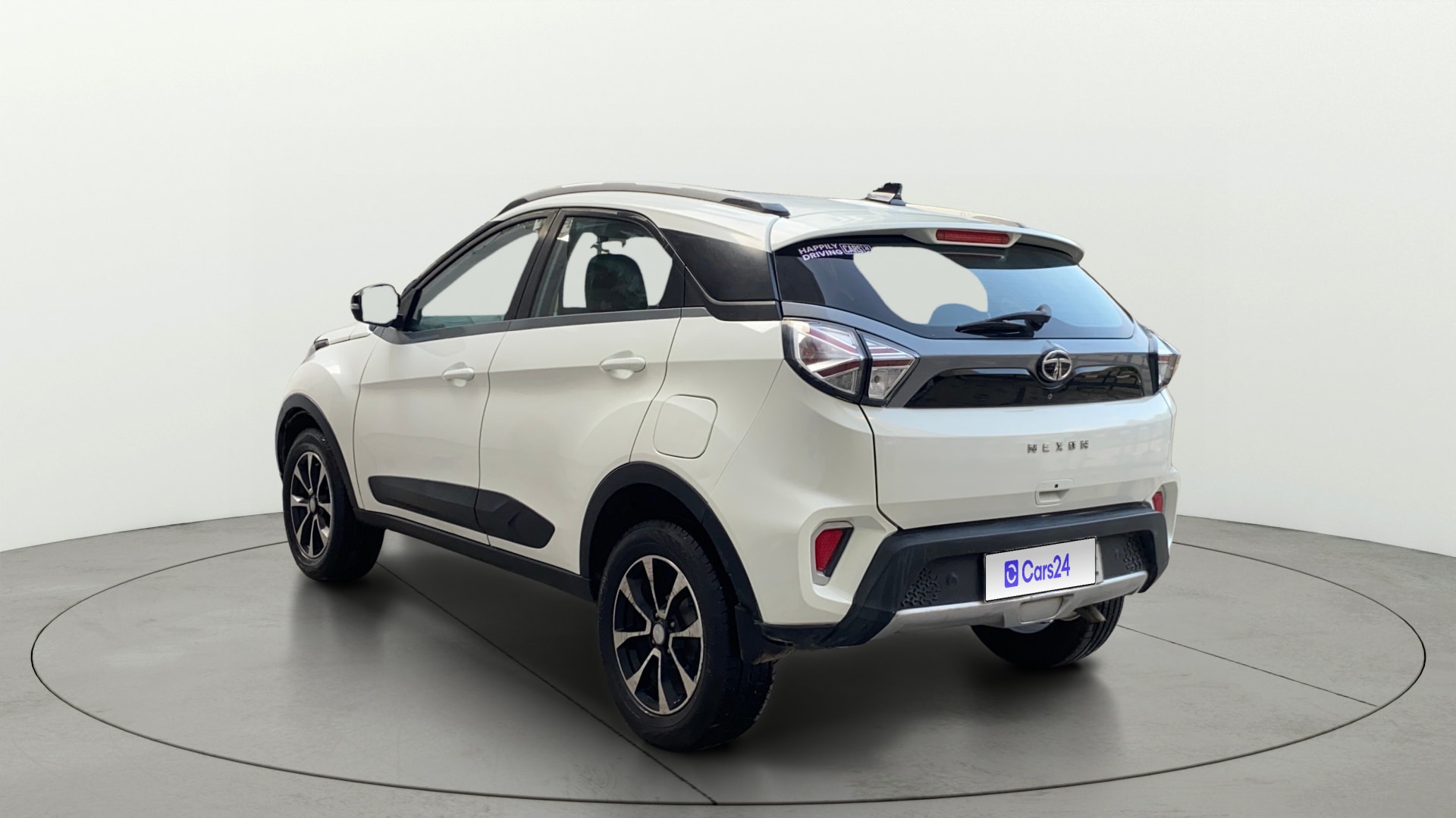 View 2020 Tata Nexon Revotron XE Image 2 Used 2020 Tata Nexon Revotron XE Image 2