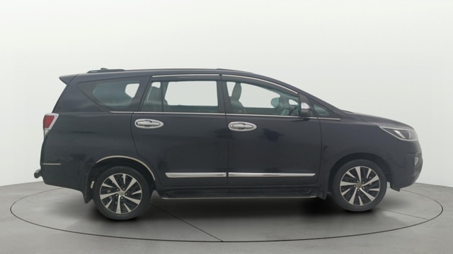 View Toyota Innova Crysta Image 29 Used Toyota Innova Crysta Image 29