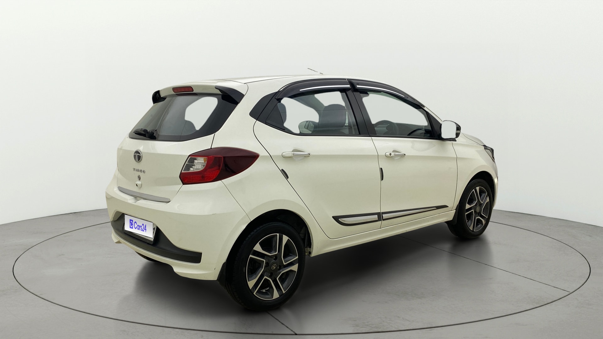 View 2024 Tata Tiago Revotorq XB Image 45 Used 2024 Tata Tiago Revotorq XB Image 45
