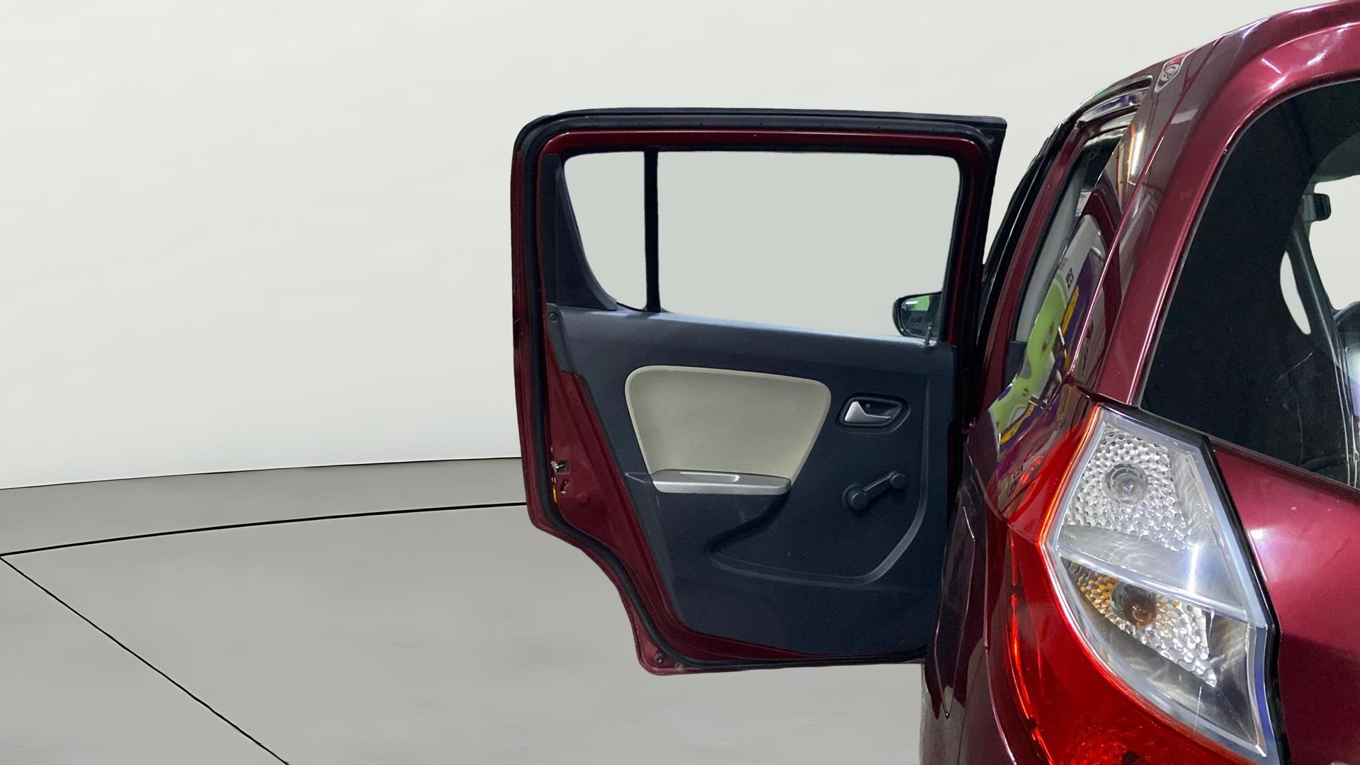 View 2016 Maruti Suzuki Alto K10 LX Image 14 Used 2016 Maruti Suzuki Alto K10 LX Image 14