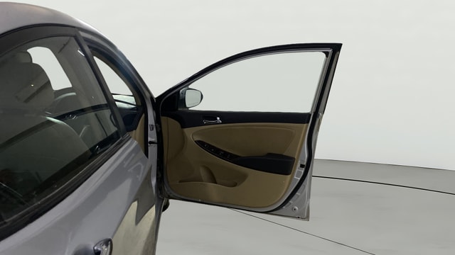View Hyundai Fluidic Verna Image 45 Used Hyundai Fluidic Verna Image 45