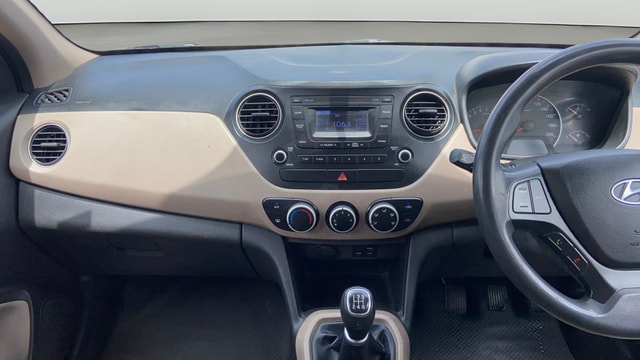 View Hyundai Grand i10 Image 17 Used Hyundai Grand i10 Image 17