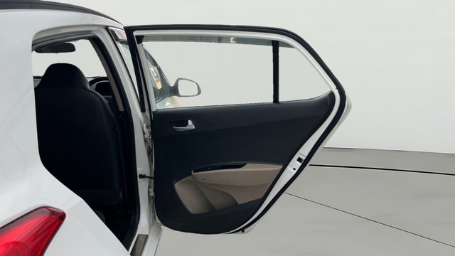 View Hyundai Grand i10 Image 8 Used Hyundai Grand i10 Image 8
