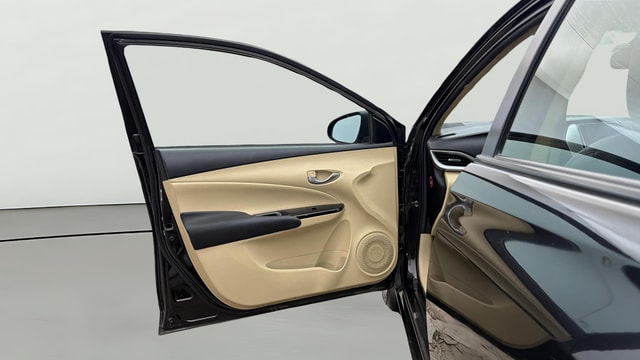 View Toyota Yaris Image 31 Used Toyota Yaris Image 31