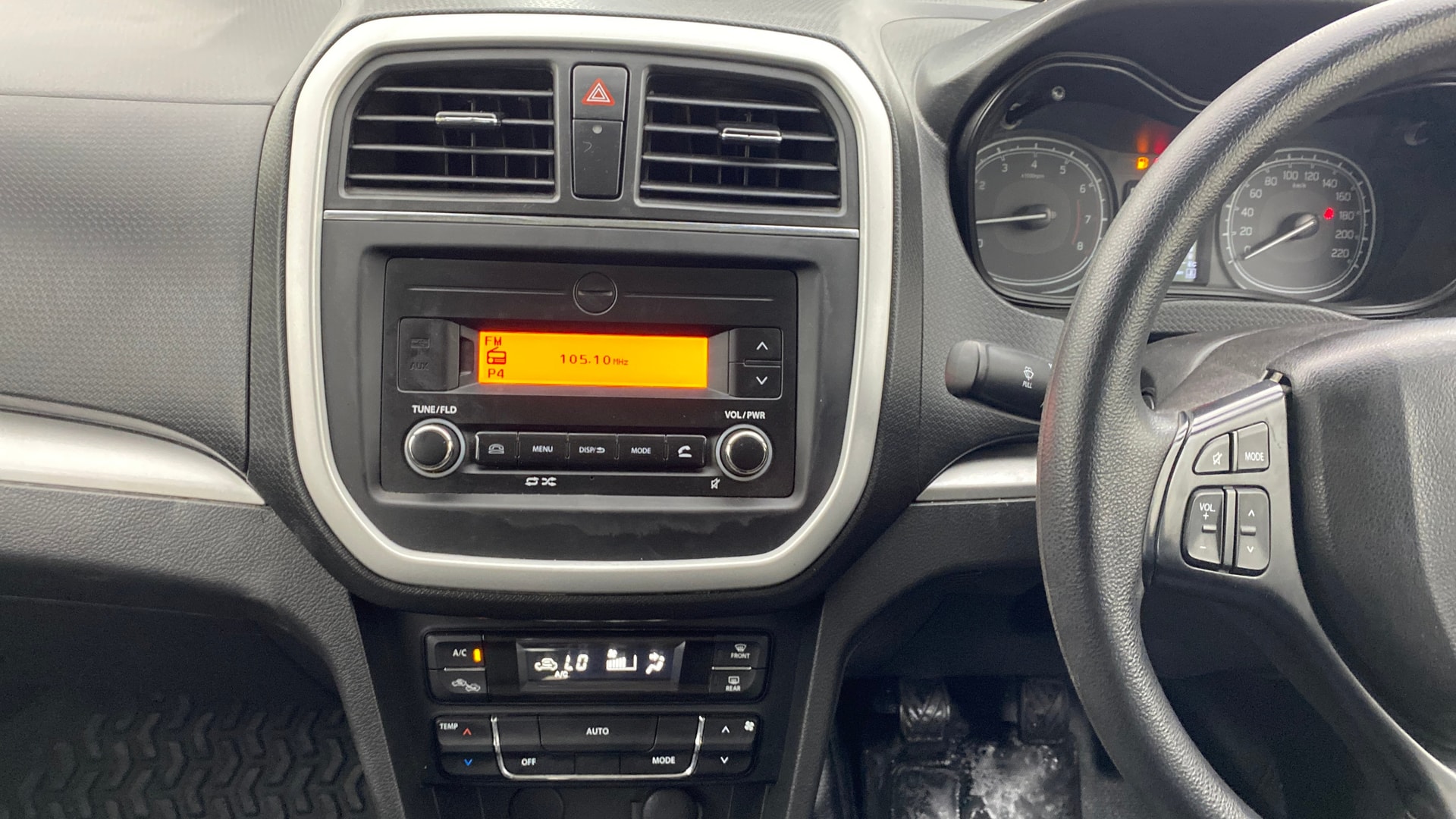 View 2022 Maruti Suzuki 1000 Base Variant Image 17 Used 2022 Maruti Suzuki 1000 Base Variant Image 17